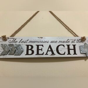 Rustic Beach Memories Wall Sign 15 1/2” length x 3 1/2 height. Smoke/Pet free